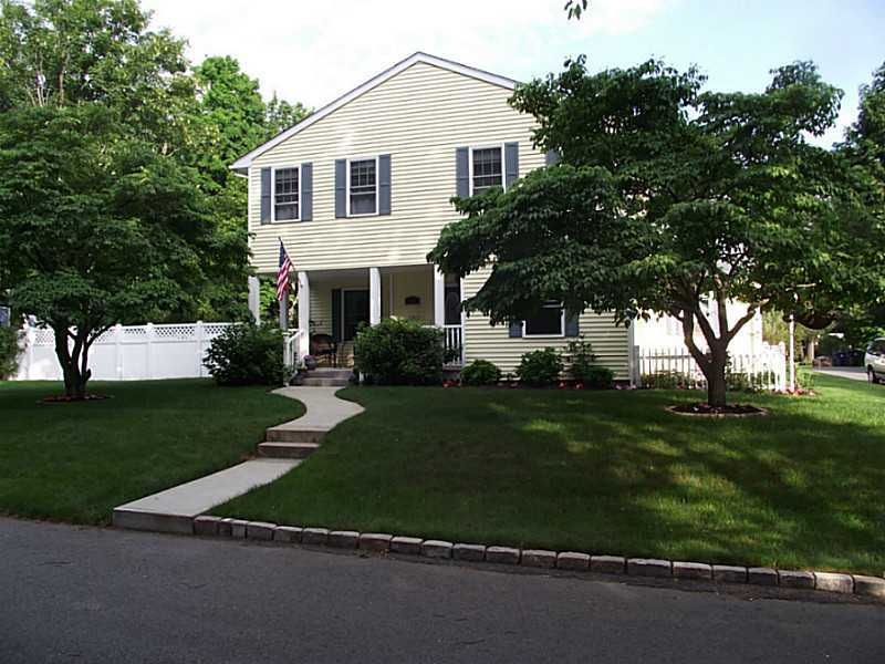 159 Grayson Ave, Warwick, RI 02886 - photo 1