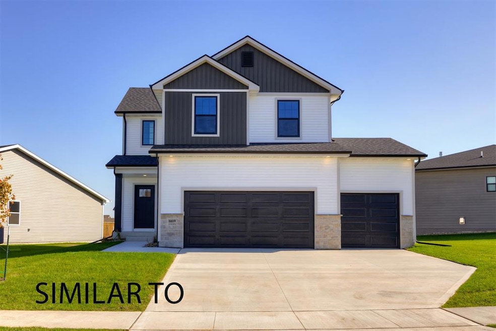 1513 Maple St, Granger, IA 50109 - photo 1