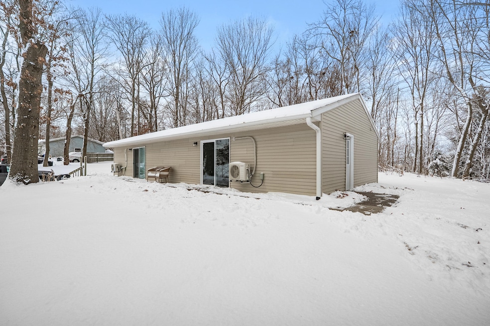23794 Kinne Ave, Mattawan, MI 49071 - photo 1