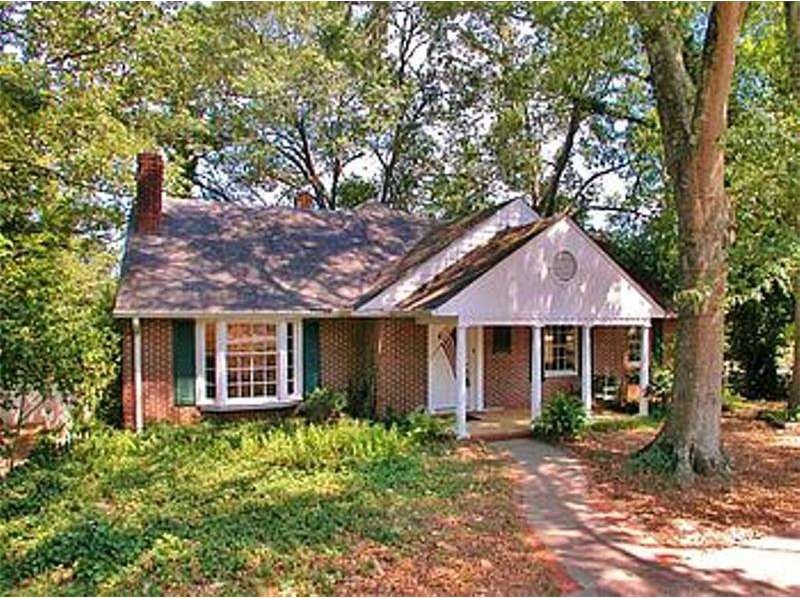 1188 Riverside Dr, Gainesville, GA 30501 - photo 1