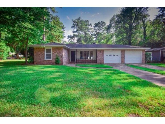 303 Meadowbrook Dr, Nacogdoches, TX 75964 - photo 1