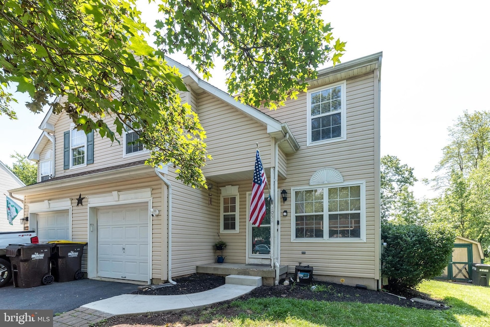 1051 Heather Ln, Quakertown, PA 18951 - photo 1