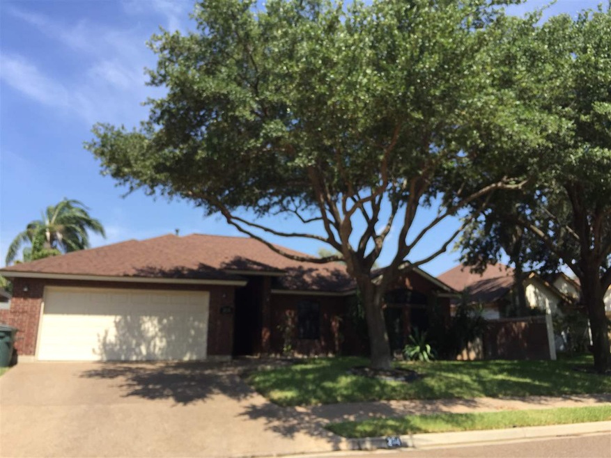 204 Green Jay Ln, Laredo, TX 78045 - photo 1