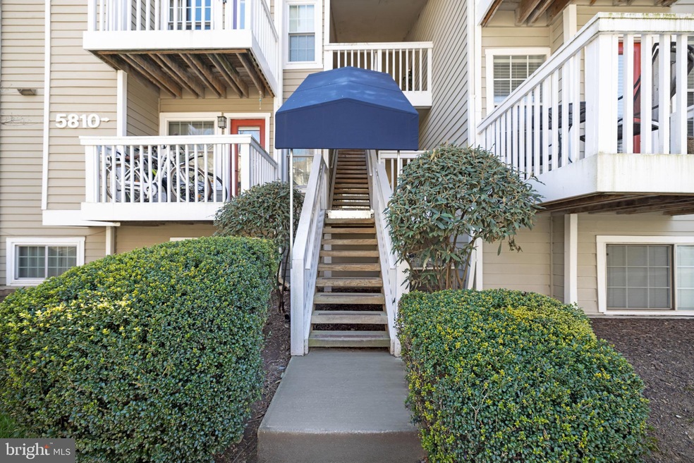 5810 Inman Park Cir unit 130, Rockville, MD 20852 - photo 1