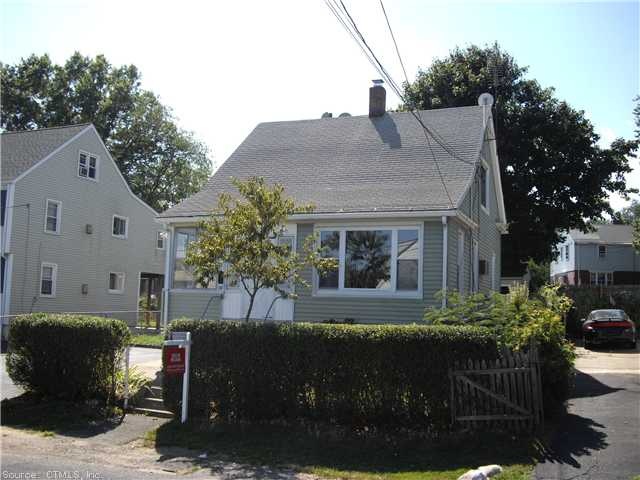 Exterior Front. WELCOMETO 115 SAMPSON