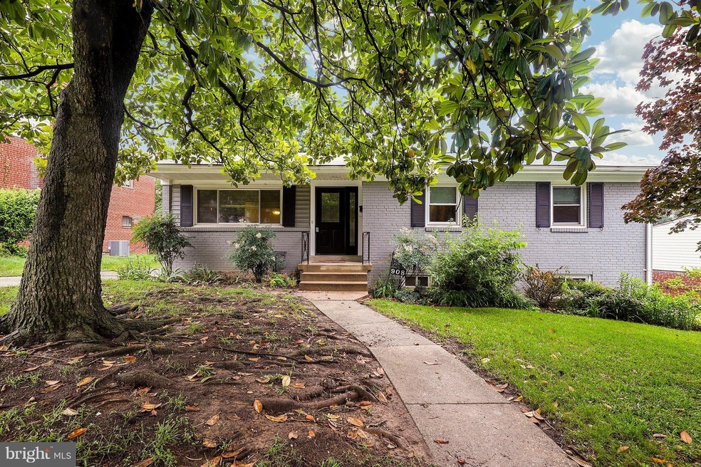 908 Luray Place, Hyattsville, MD 20783 - photo 1