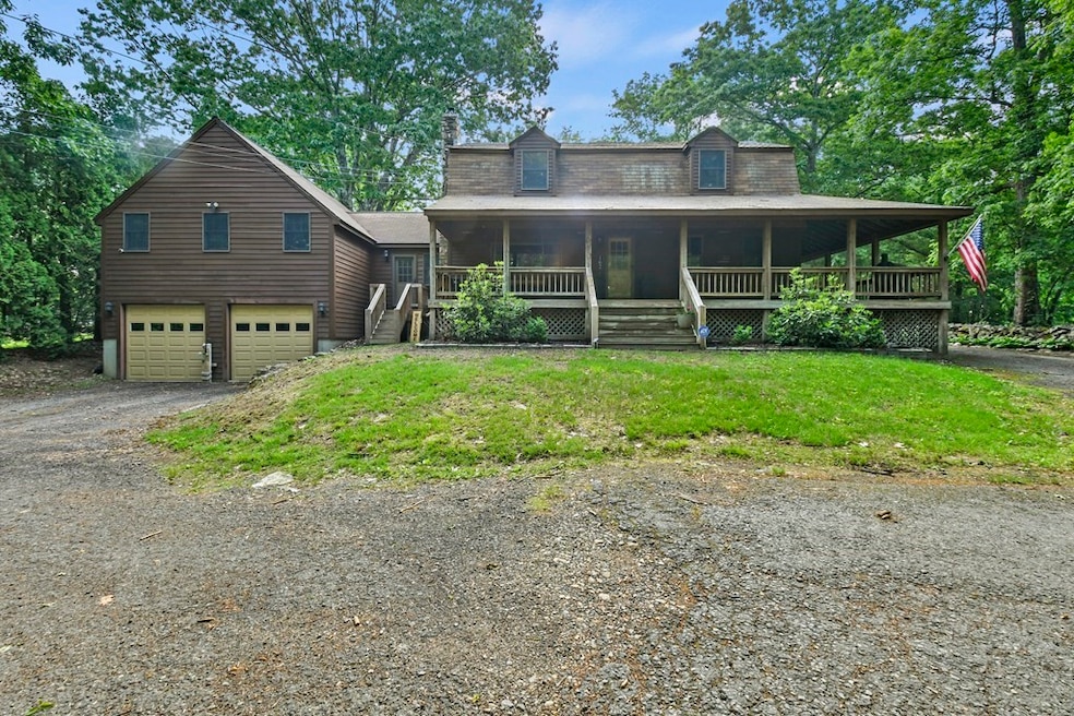 162 Center Depot Rd, Charlton, MA 01507 - photo 1