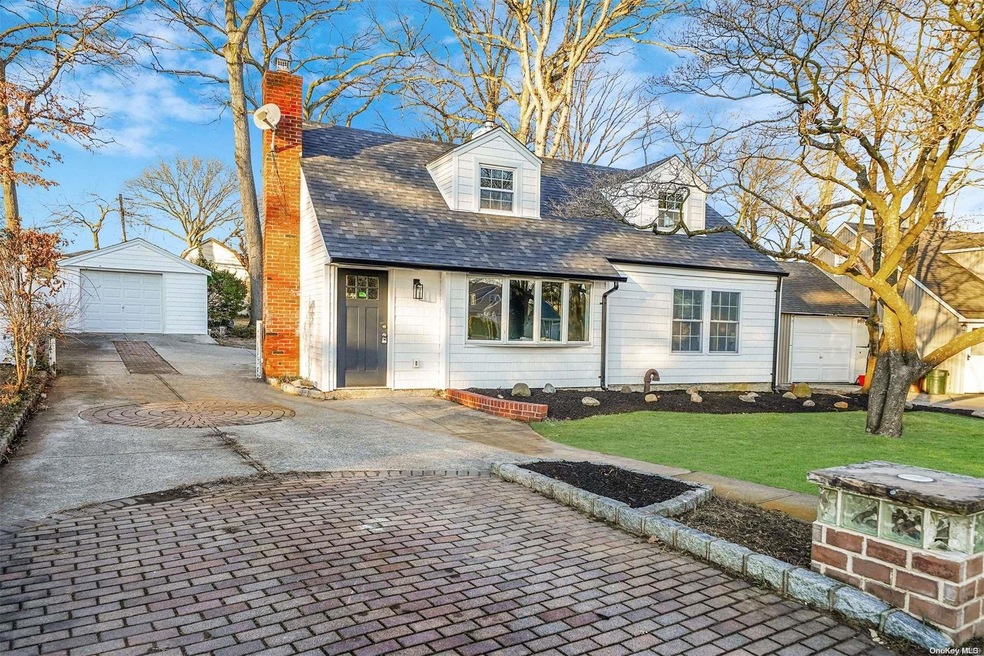 1286 Bretton Rd, Valley Stream, NY 11580 - photo 1