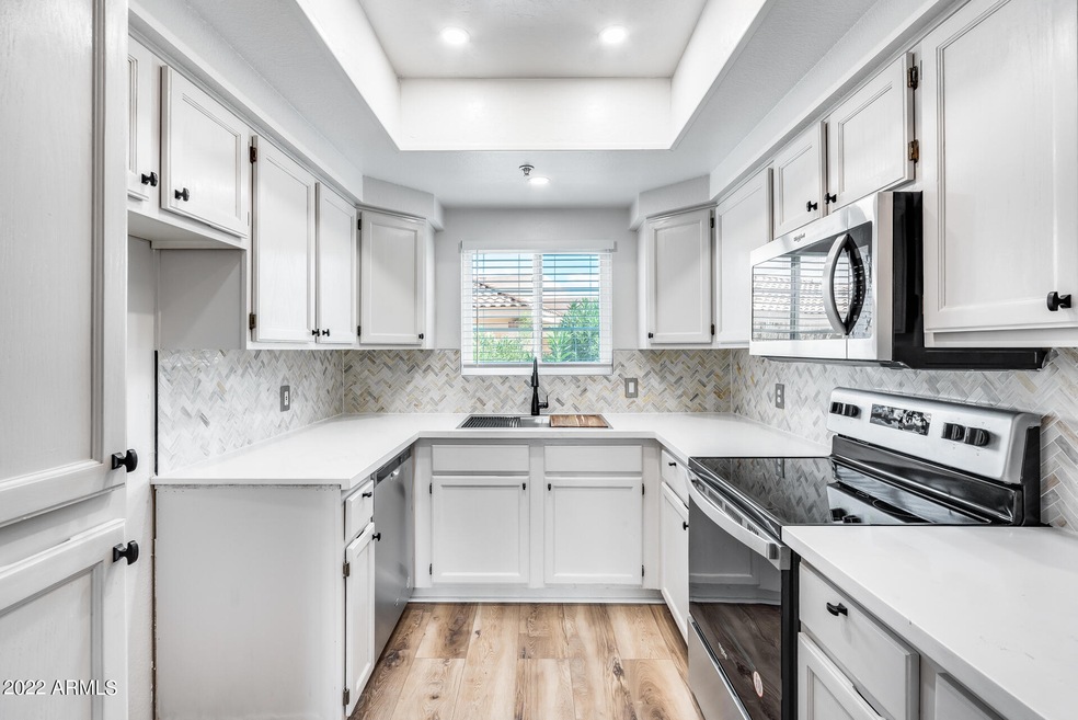 9450 E Becker Ln unit 1024, Scottsdale, AZ 85260 - photo 1