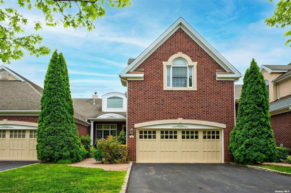 3 Kensington Cir, Manhasset, NY 11030 - photo 1