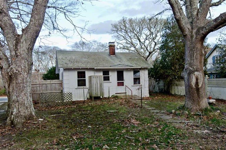 346 Edgartown Vh Rd, Edgartown, MA 02539 - photo 1