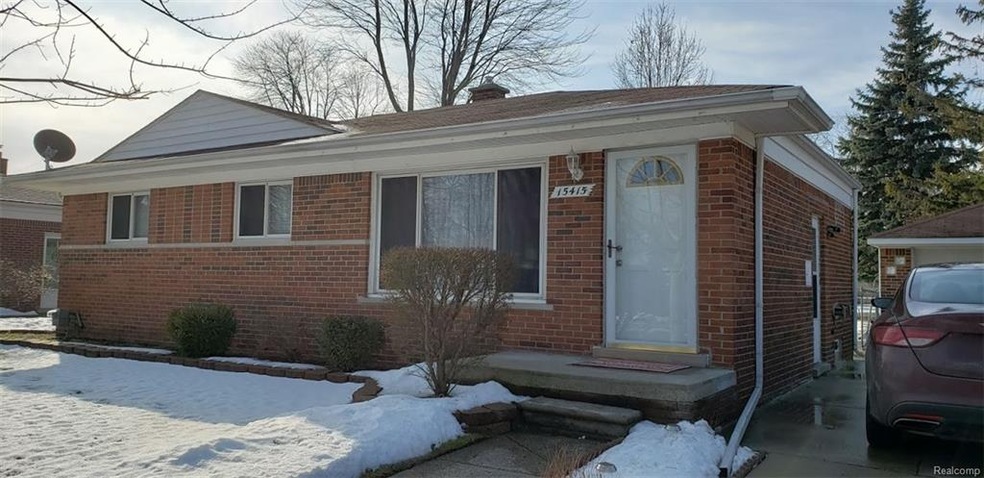 side view of the house.jpg