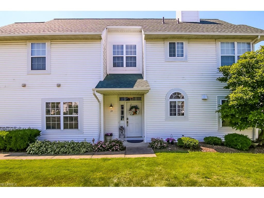 Welcome to 35 Vista Circle, North Olmsted!