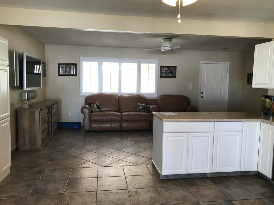 FCDA5DC6-9791-4AE7-A50E-409717D89E6A