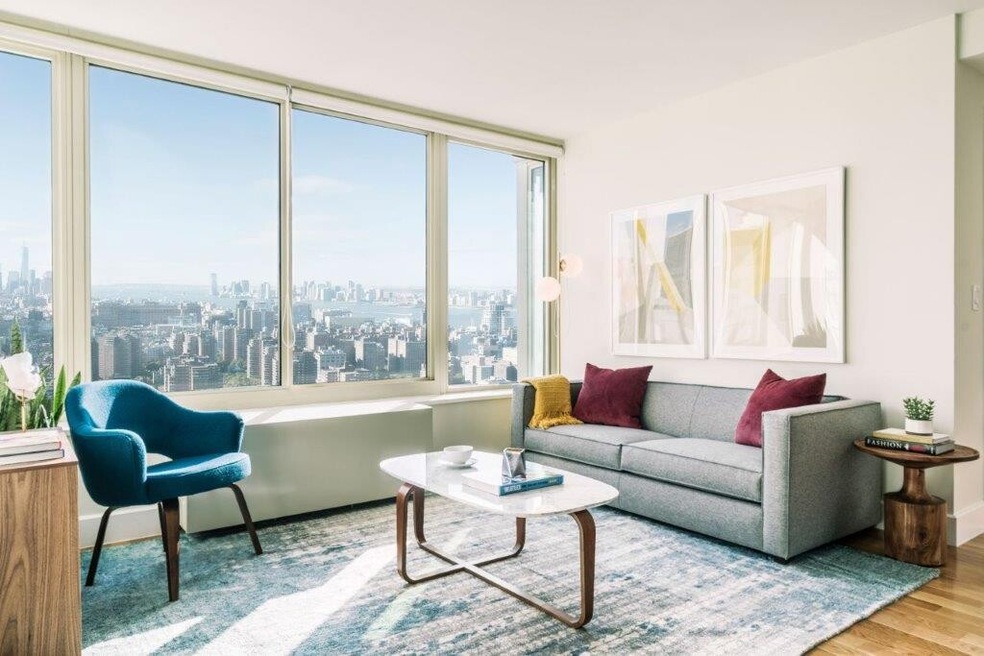 315 W 33rd St unit 35G, New York, NY 10001 - photo 1