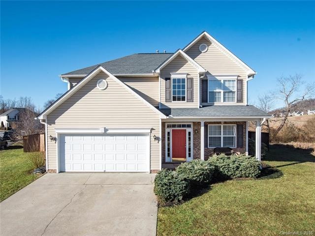Beautiful 5 BEDROOM 3 Bath Home on one of best lot