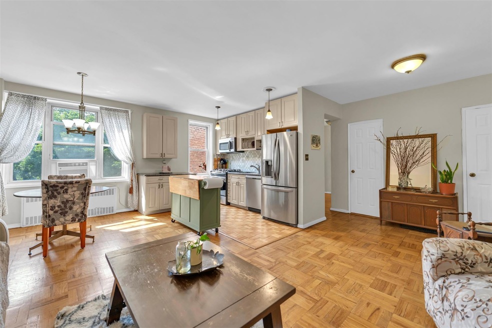 5601 Riverdale Ave unit 7S, Bronx, NY 10471 - photo 1