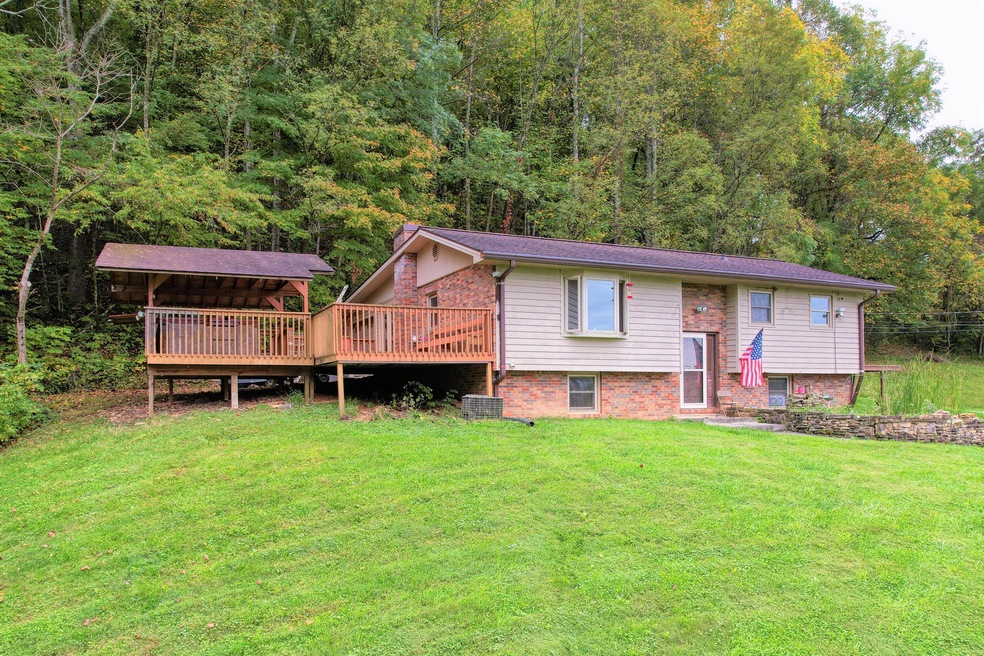 189 Woodlyn Rd, Johnson City, TN 37601 - photo 1