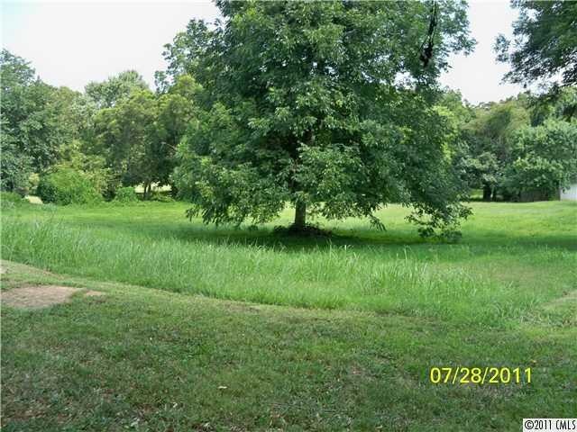 523 W Front St, Statesville, NC 28677 - photo 1