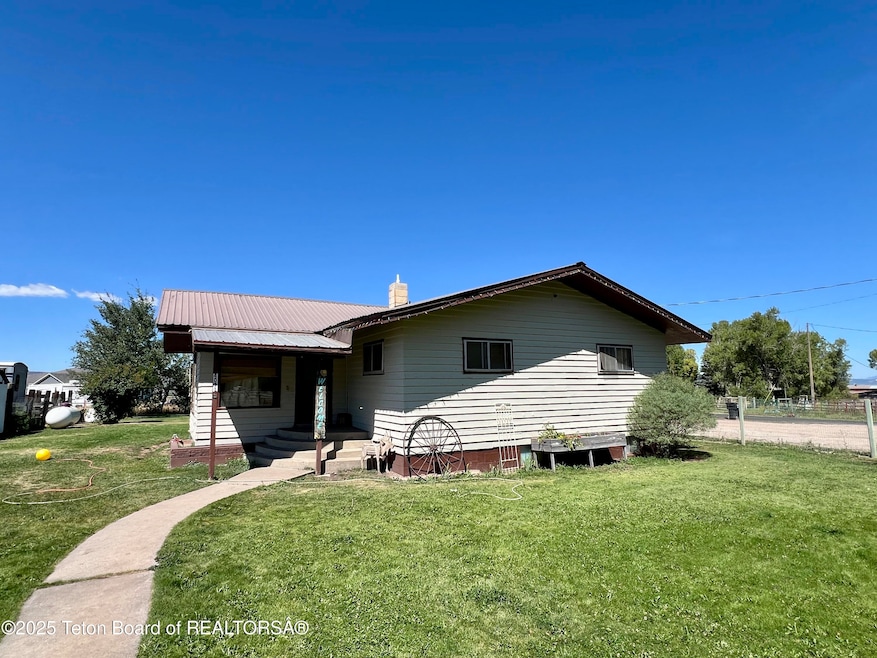 For Sale $425,000 • Co-Listing Agent