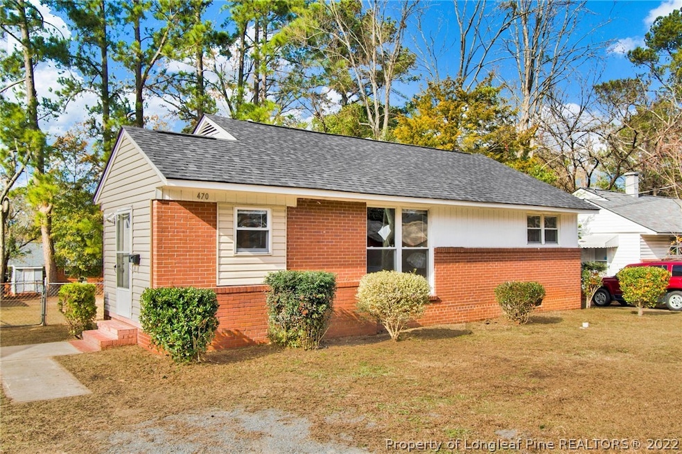 470 Mcbain Dr, Fayetteville, NC 28305 - photo 1