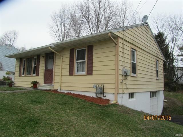 21 Hob St, Newburgh, NY 12550 - photo 1
