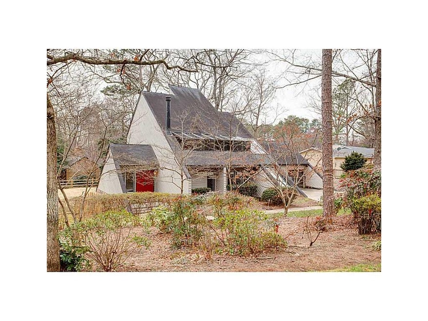 Exterior Front. Welcome Home! Sought-after Rivermo