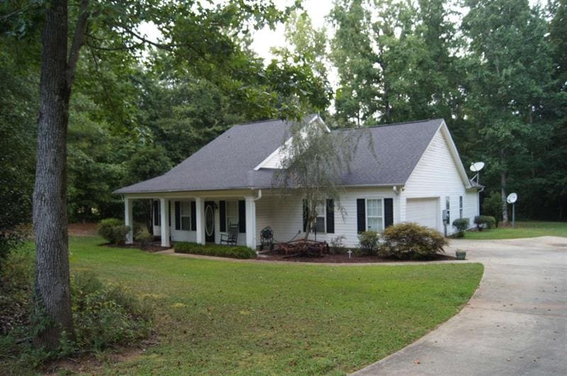 254 Beaver Chase Ln, Gay, GA 30218 - photo 1