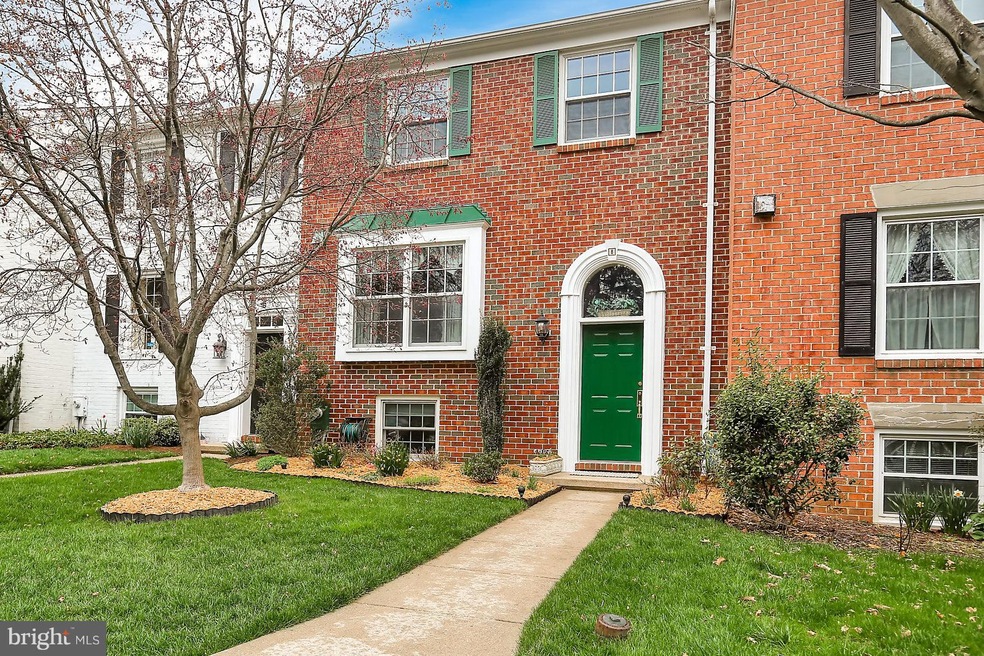 8 Tullycross Ct, Lutherville Timonium, MD 21093 - photo 1