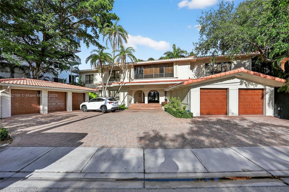 Sold $1,075,000 • Co-Listing Agent