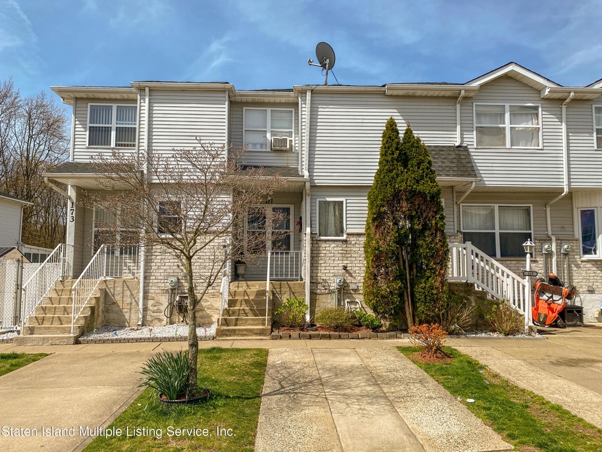171 Lorraine Loop, Staten Island, NY 10309 - photo 1