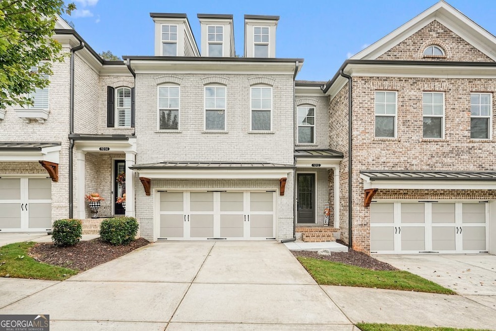 1012 Towneship Way, Roswell, GA 30075 - photo 1