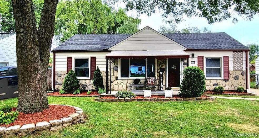 26640 Grandmont St, Roseville, MI 48066 - photo 1