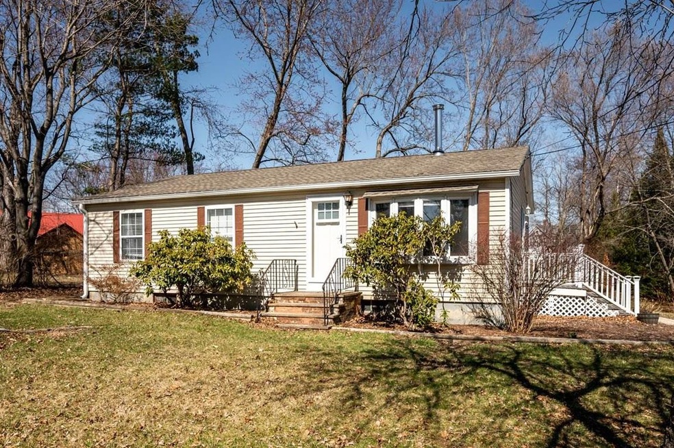 5 Levi St, Rochester, NH 03839 - photo 1