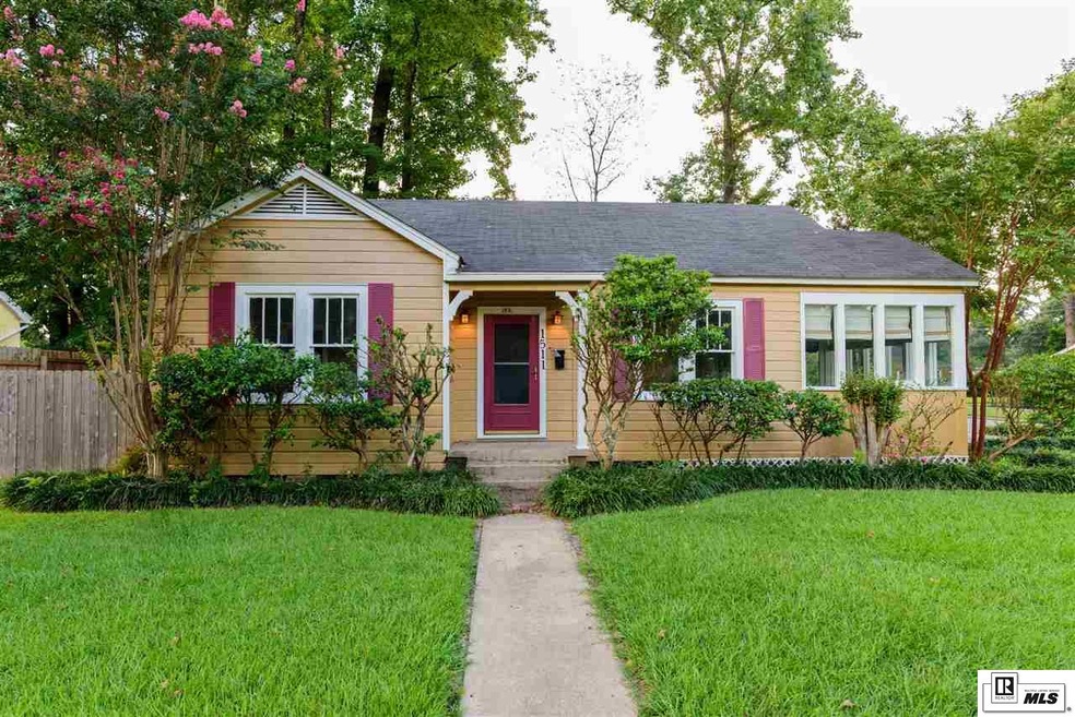 Beautifully update 2 bedroom 1 bath home in the Hi
