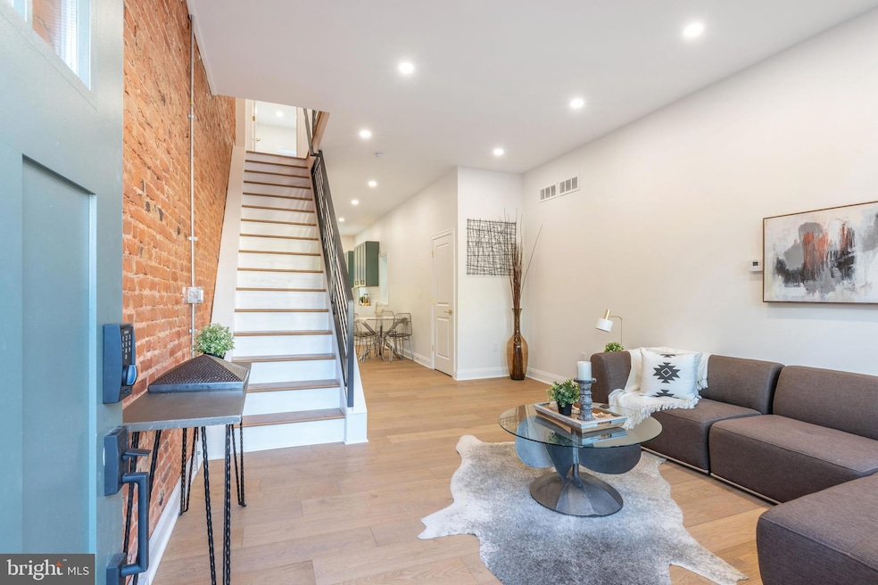 For Rent $2,725/month