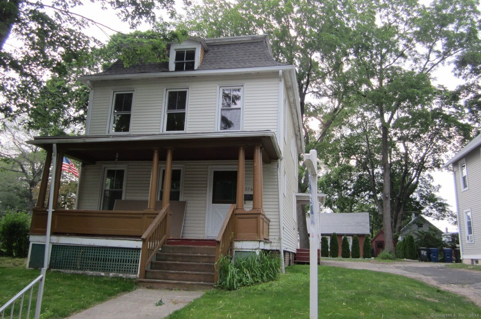 206 Walnut St, Willimantic, CT 06226 - photo 1