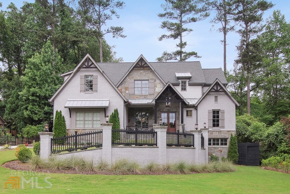 Gorgeous Modern Retreat in Pine Hills!