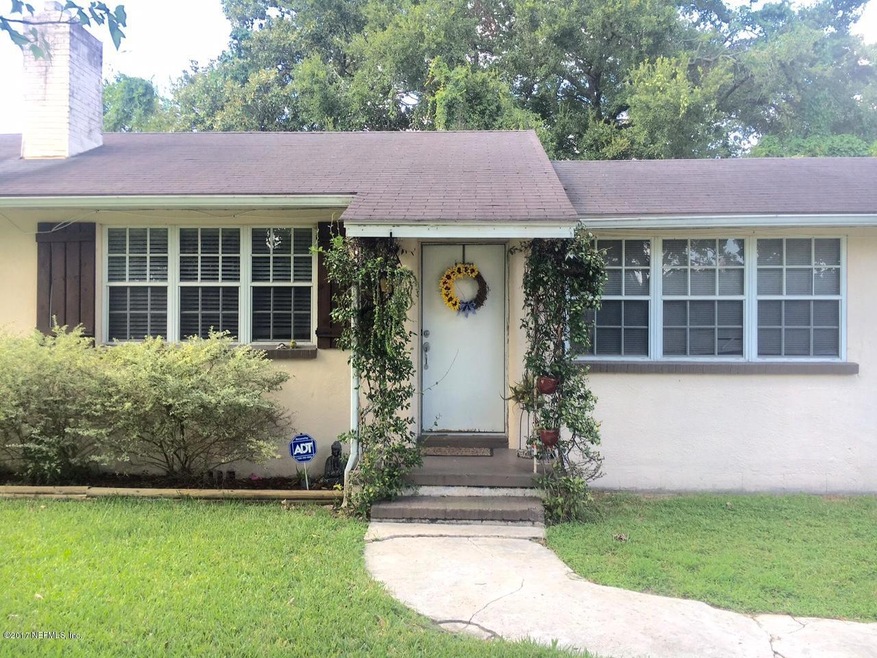5067 Polaris St, Jacksonville, FL 32205 - photo 1