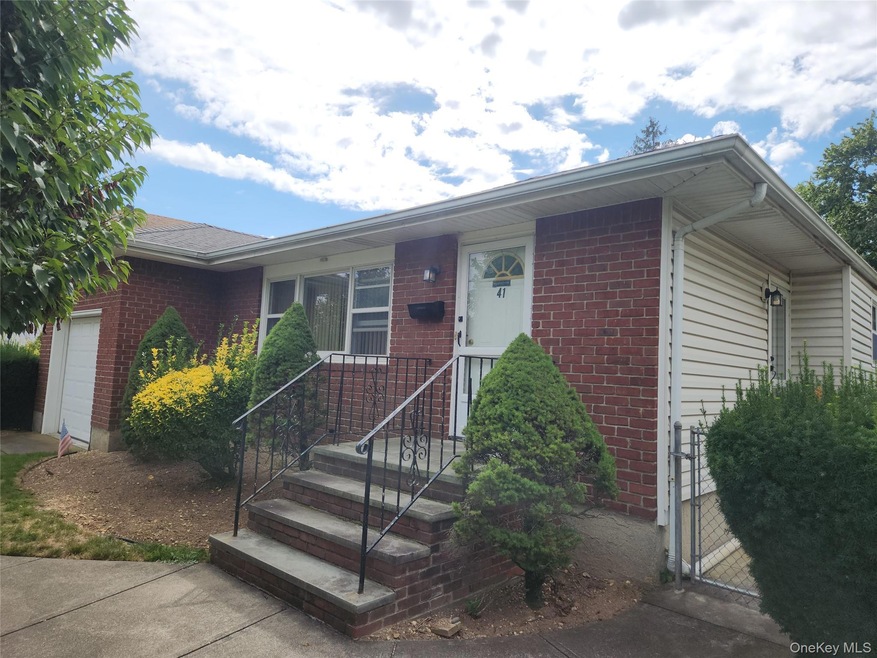 Sold $610,000 • Co-Listing Agent