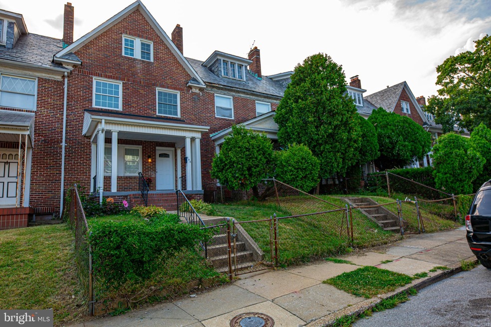 606 N Augusta Ave, Baltimore, MD 21229 - photo 1