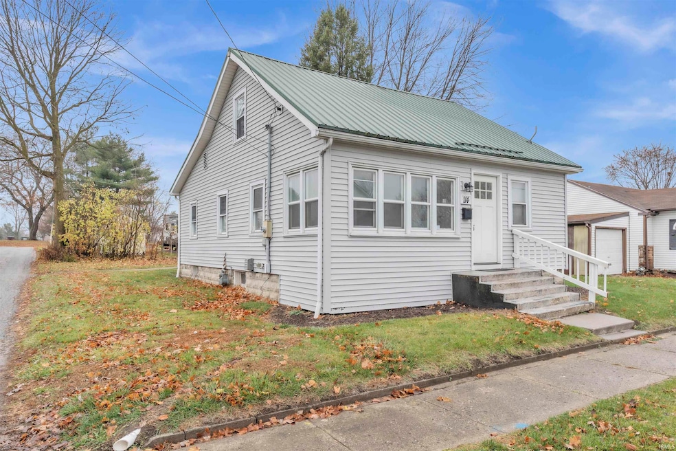 114 Parker Ave, Kendallville, IN 46755 - photo 1