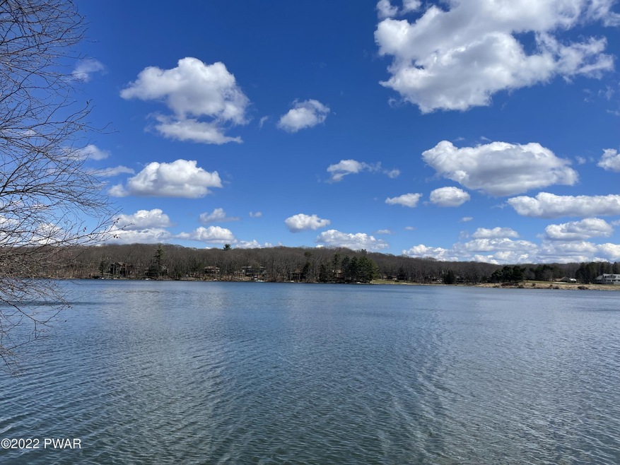 135 Water View Dr, Hawley, PA 18428 - photo 1