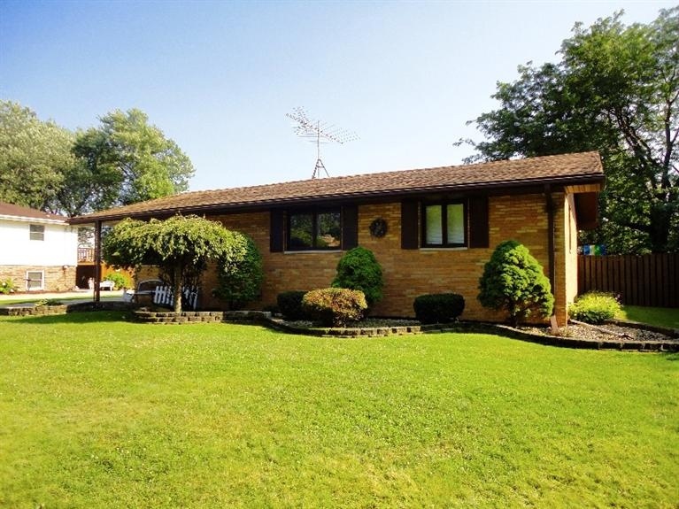 52 Carnation St, Dyer, IN 46311 - photo 1