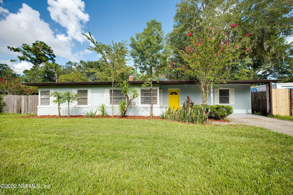 1919 Burkholder Cir E, Jacksonville, FL 32216 - photo 1