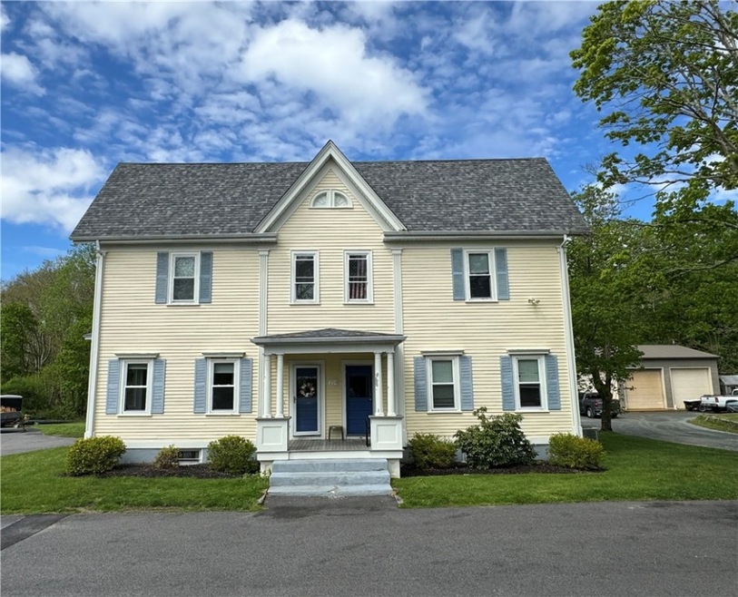 219 Metacom Ave unit 1S, Bristol, RI 02809 - photo 1