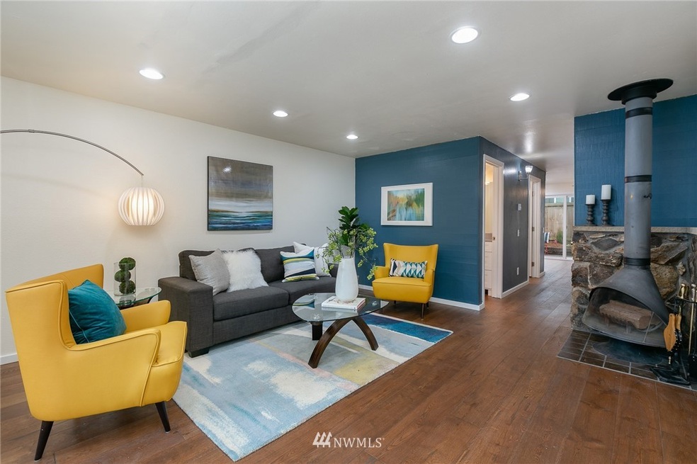 20714 76th Ave W unit 8, Edmonds, WA 98026 - photo 1