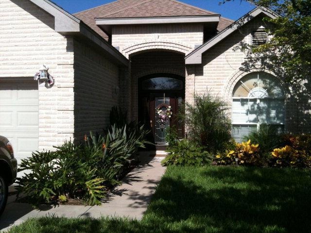 1405 La Ciniega Dr unit 7, Weslaco, TX 78596 - photo 1