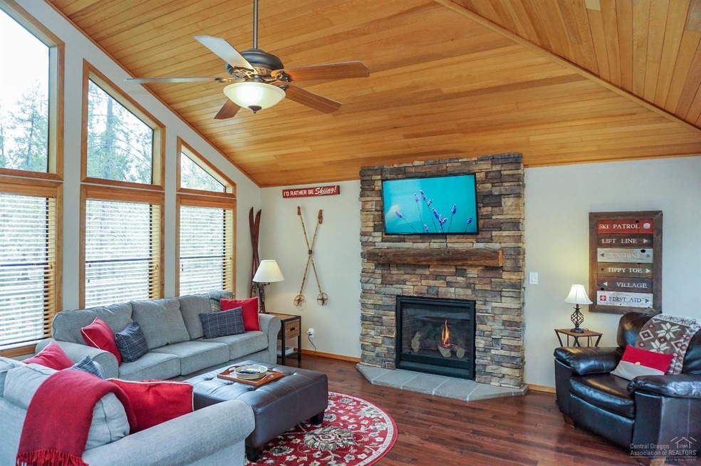 57981 Tokatee Ln, Sunriver, OR 97707 - photo 1