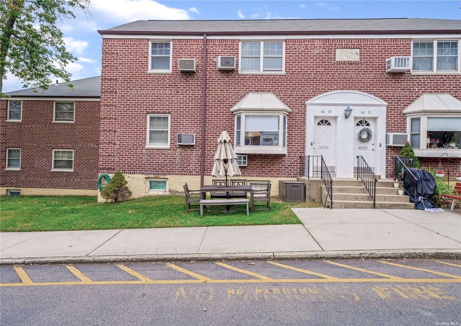 60- 19 251st St unit 801, Little Neck, NY 11362 - photo 1